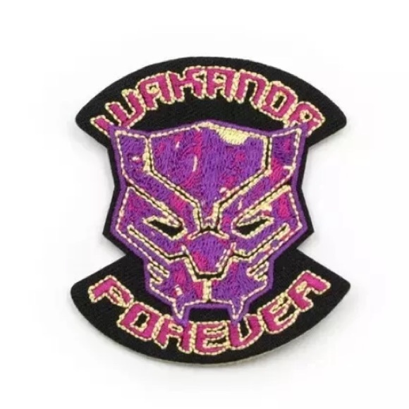 DISNEY Marvel Black Panther Collector Box & Black Panther 12"  Action Figure - Picture 6 of 13